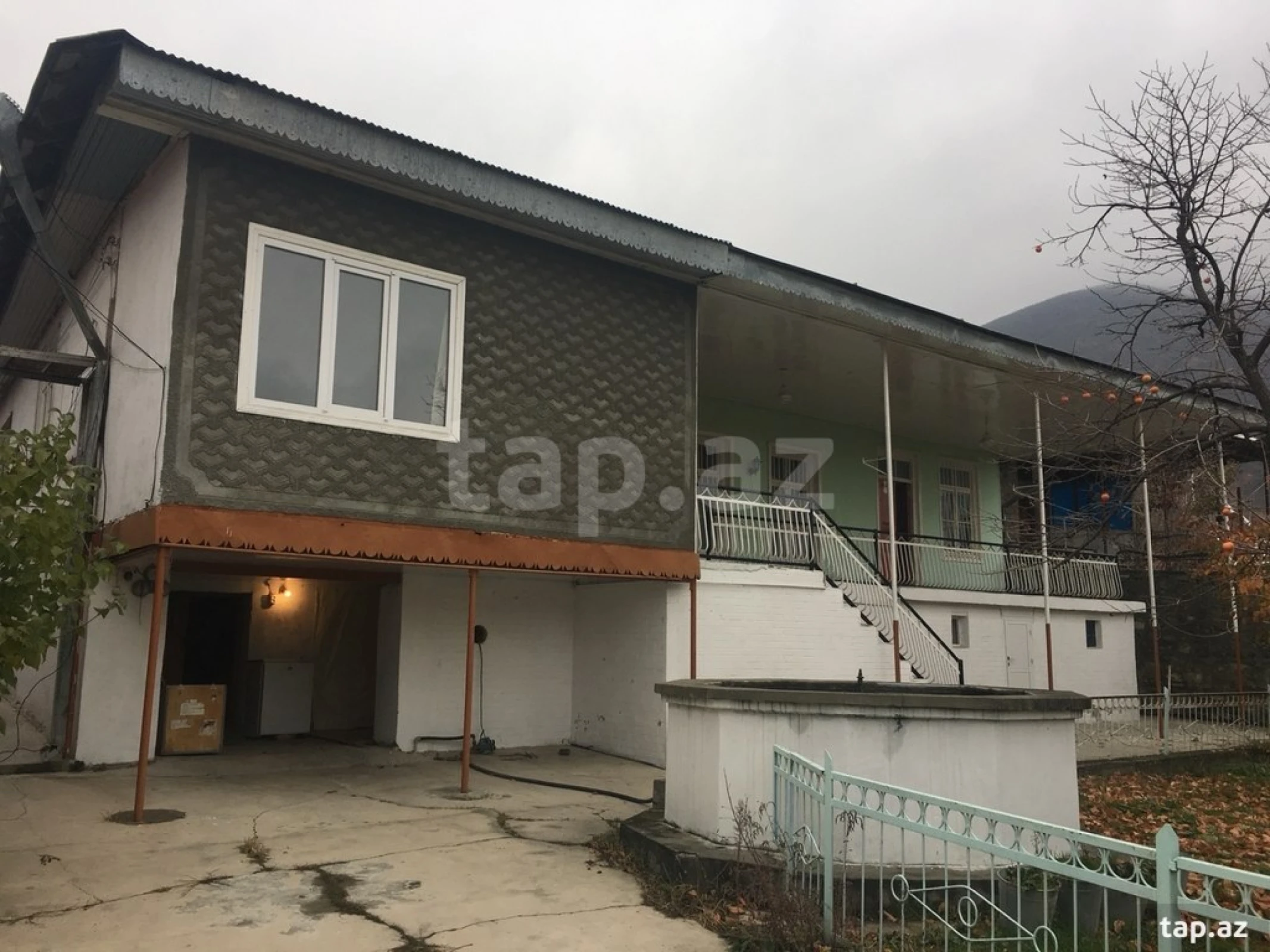 Satılır 5 otaqlı həyət evi