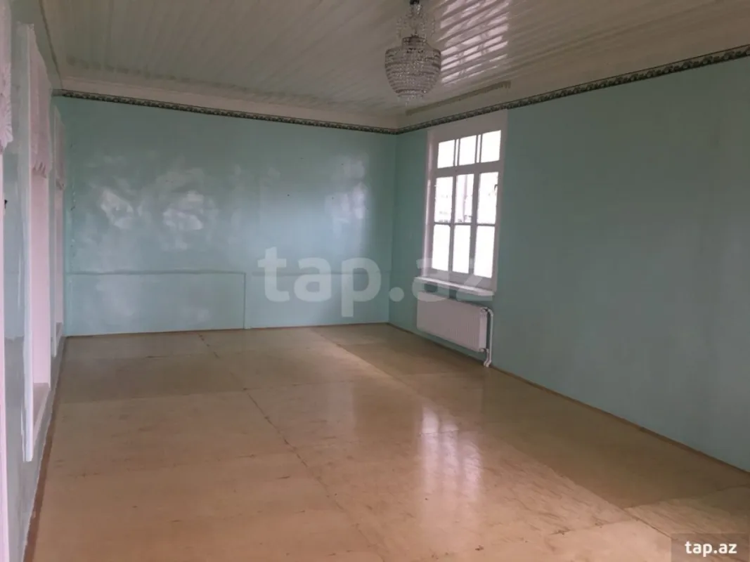 Satılır 5 otaqlı həyət evi