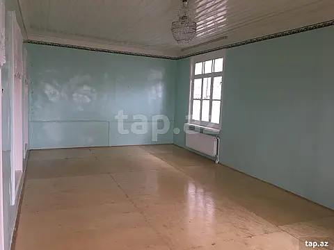 Satılır 5 otaqlı həyət evi