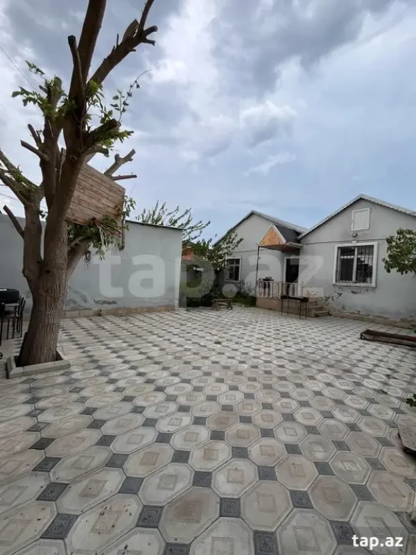 Satılır 4 otaqlı həyət evi 150 m²