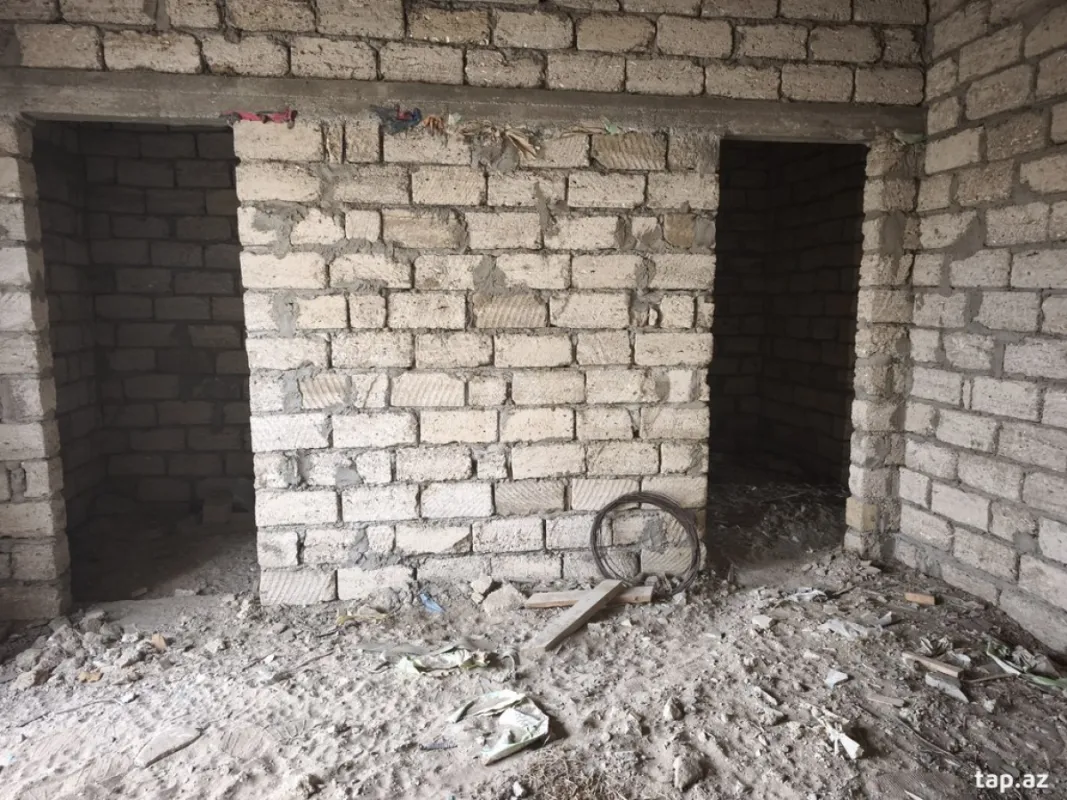 Satılır 4 otaqlı həyət evi