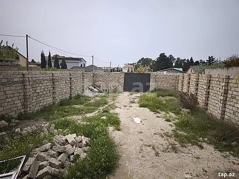 Satılır 4 otaqlı həyət evi