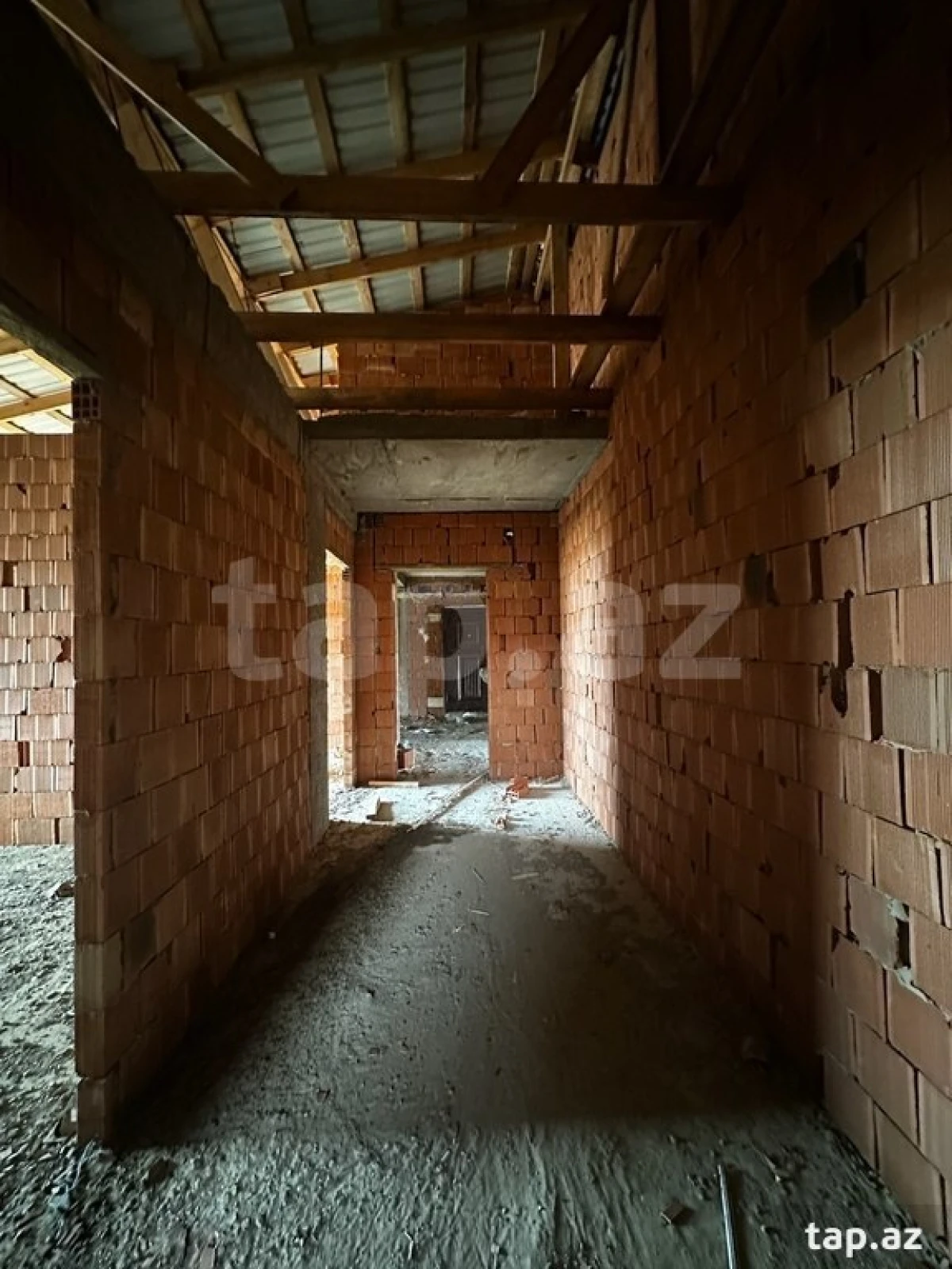 Satılır 1 otaqlı yeni tikili 44 m²