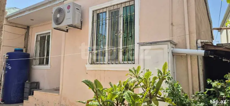 Satılır 3 otaqlı həyət evi