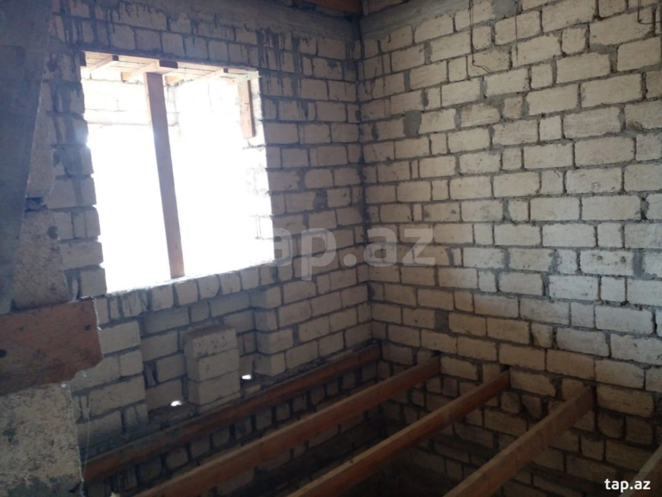 Satılır 3 otaqlı həyət evi