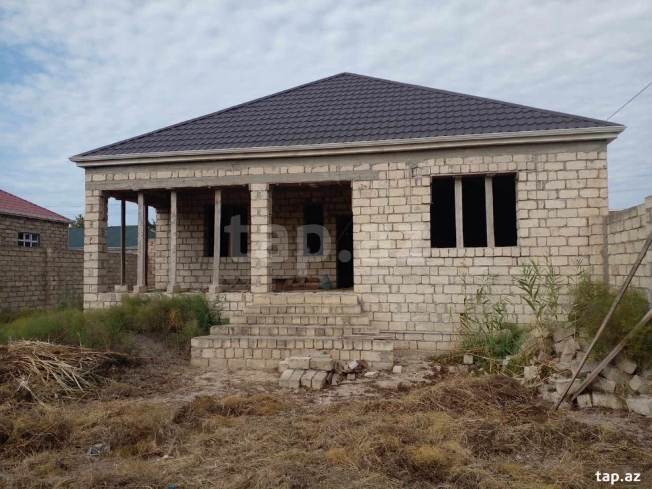 Satılır 3 otaqlı həyət evi