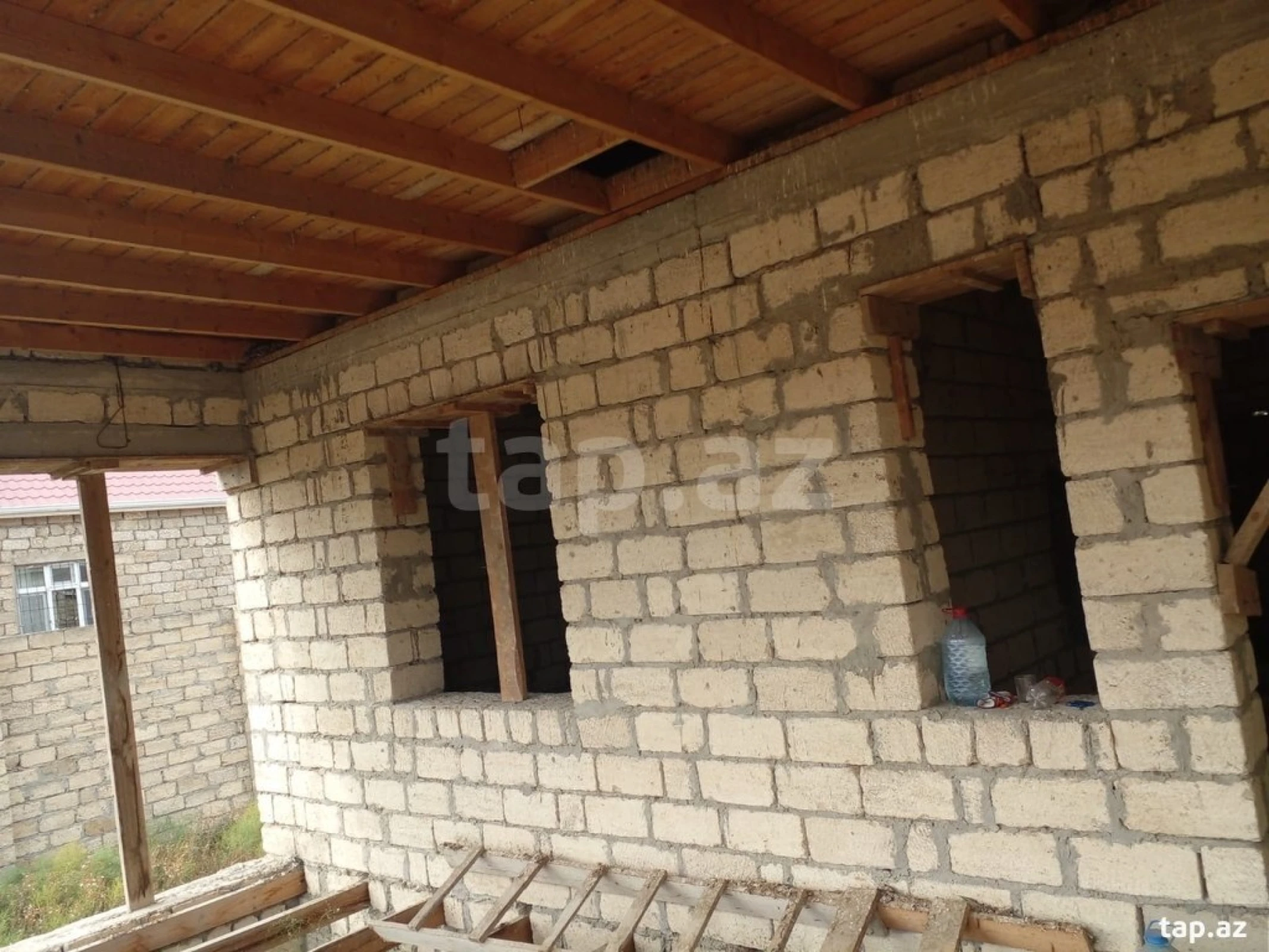 Satılır 3 otaqlı həyət evi