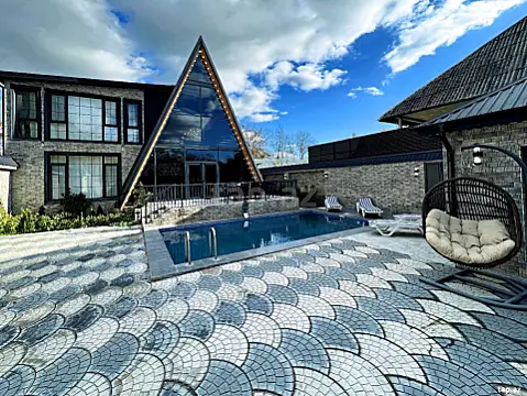 Kirayə verilir 6 otaqlı həyət evi