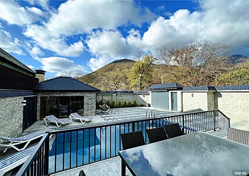 Kirayə verilir 6 otaqlı həyət evi