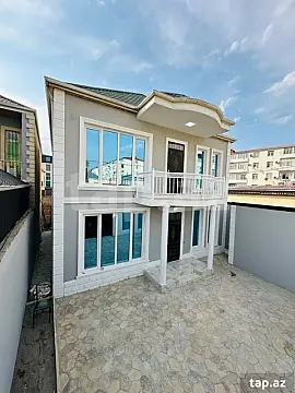 Satılır 4 otaqlı həyət evi