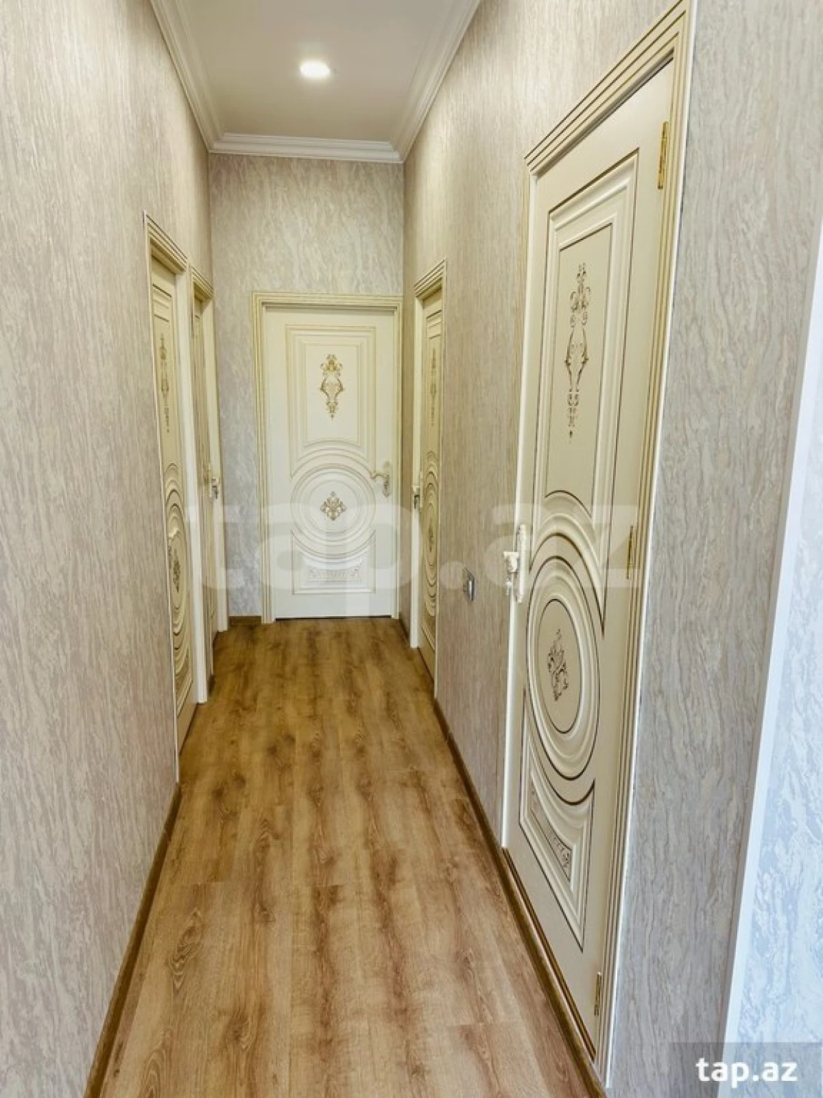 Satılır 4 otaqlı həyət evi