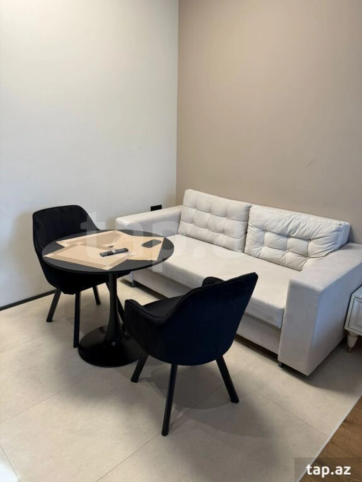 Kirayə verilir 1 otaqlı yeni tikili 44 m²