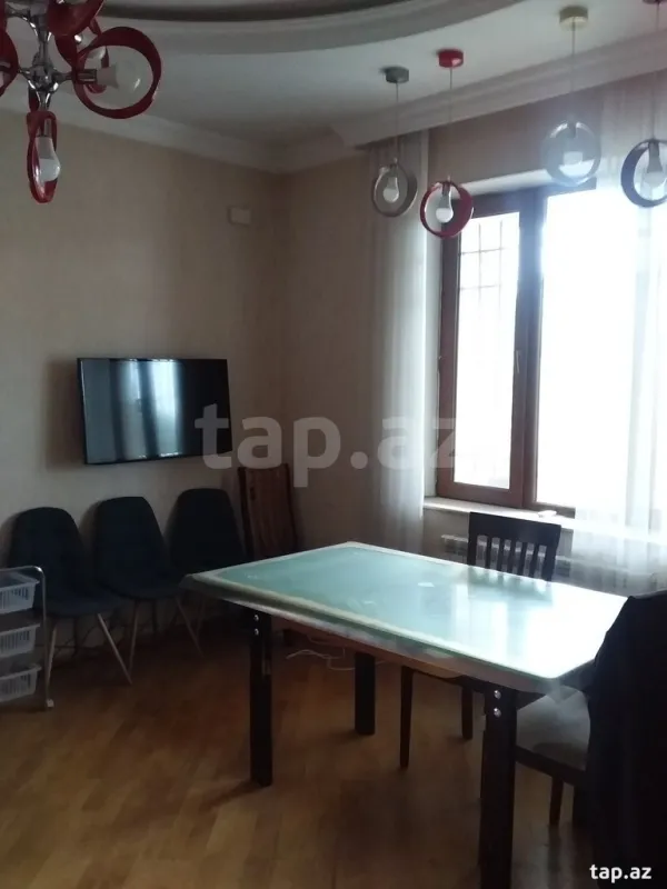 Satılır 5 otaqlı həyət evi