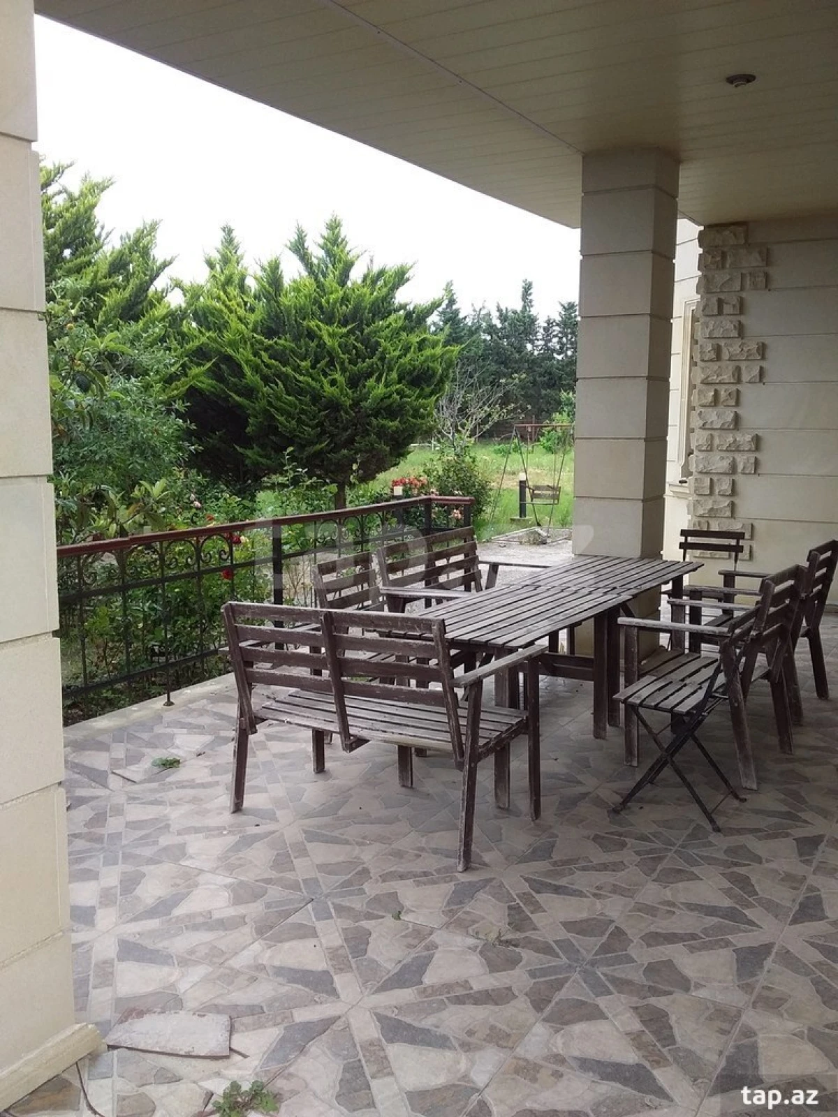 Satılır 5 otaqlı həyət evi