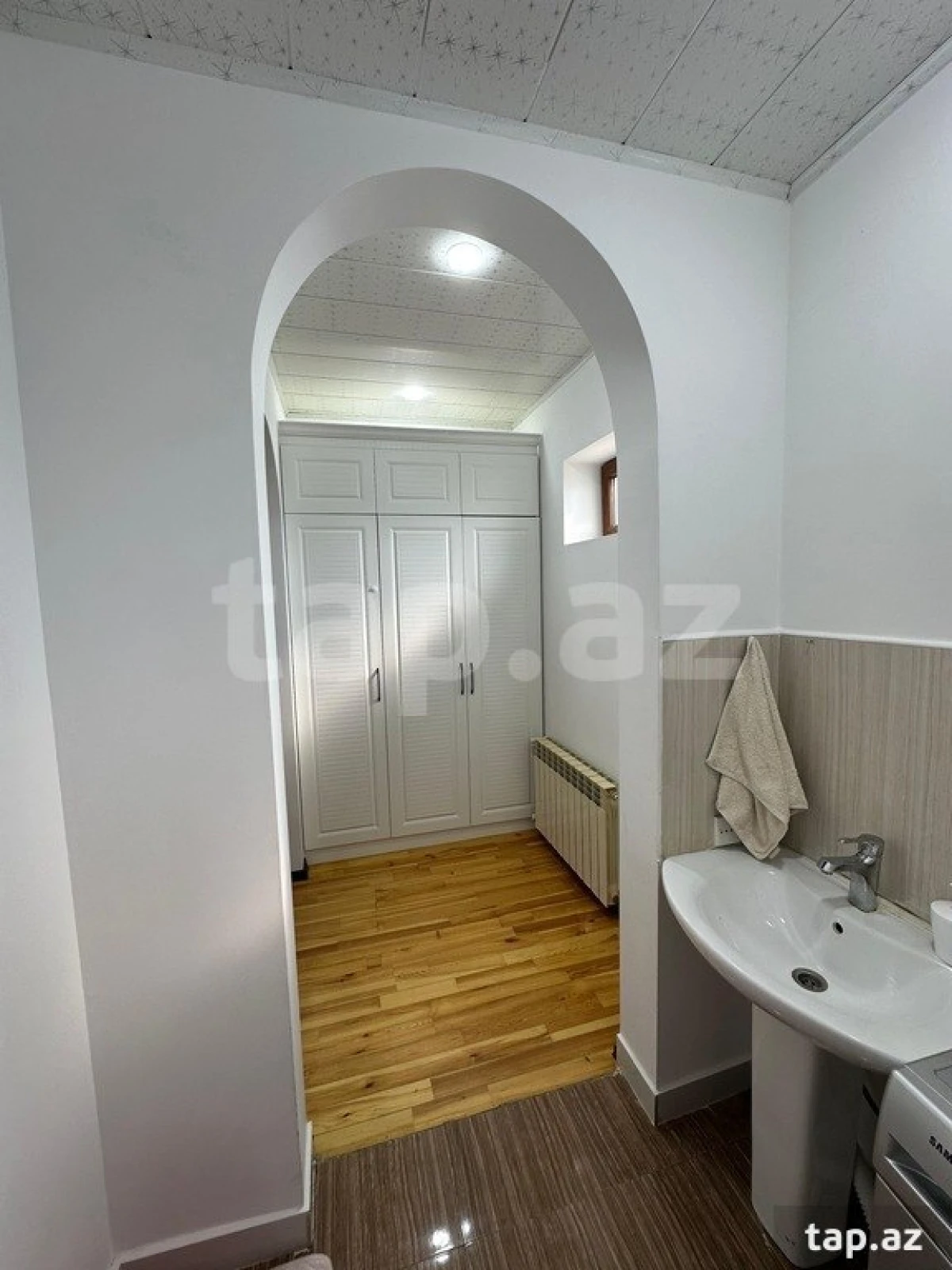 Satılır 4 otaqlı həyət evi