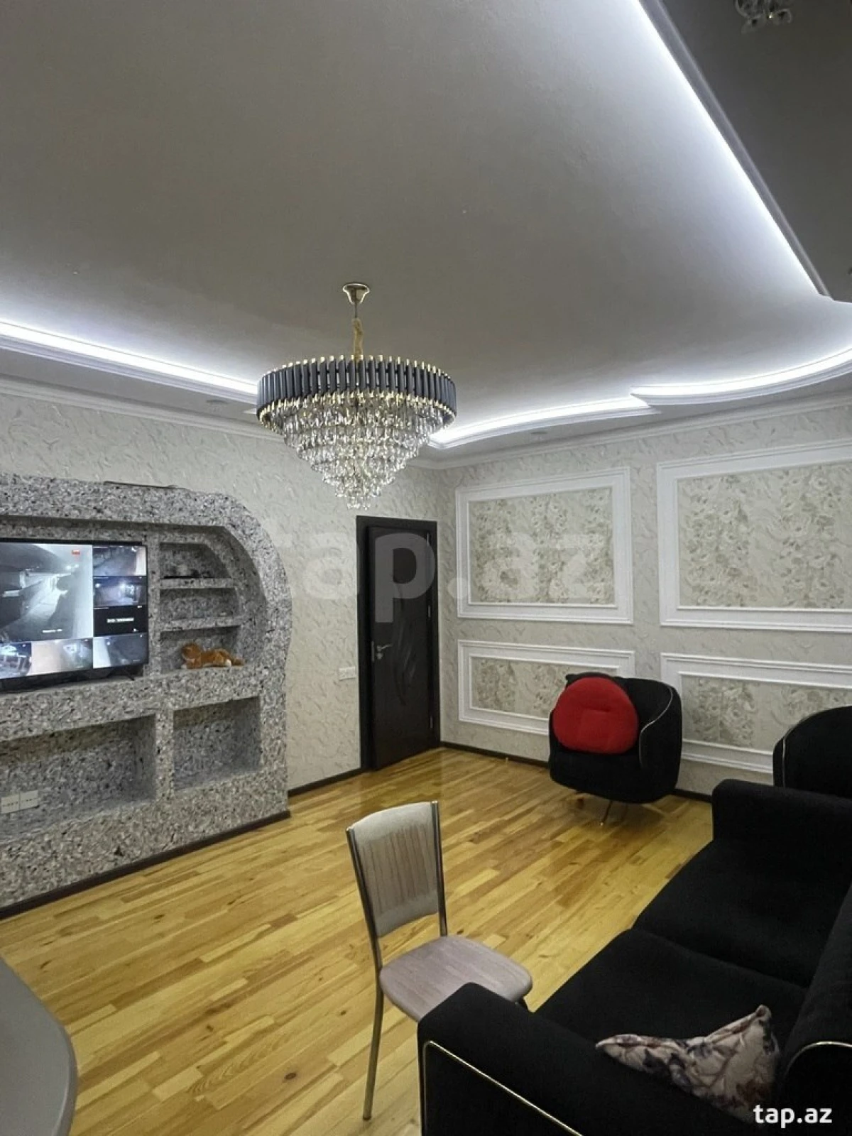 Satılır 4 otaqlı həyət evi