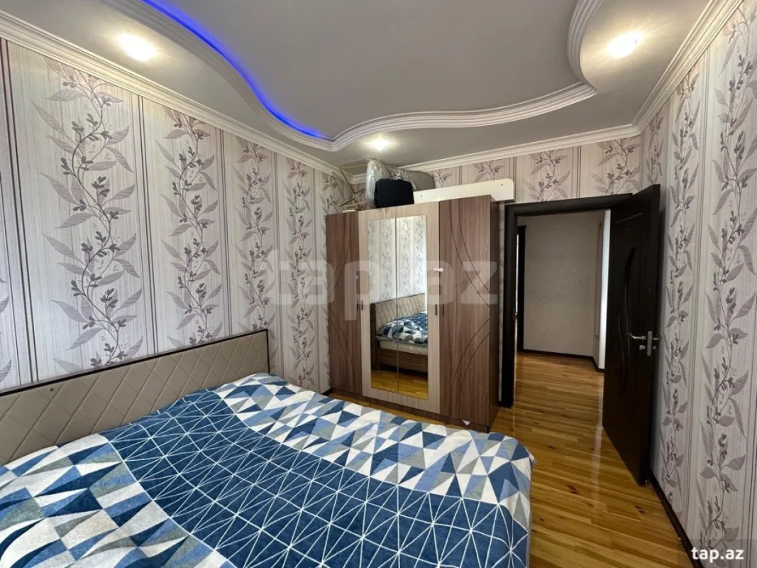 Satılır 4 otaqlı həyət evi