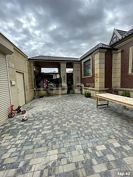 Satılır 4 otaqlı həyət evi