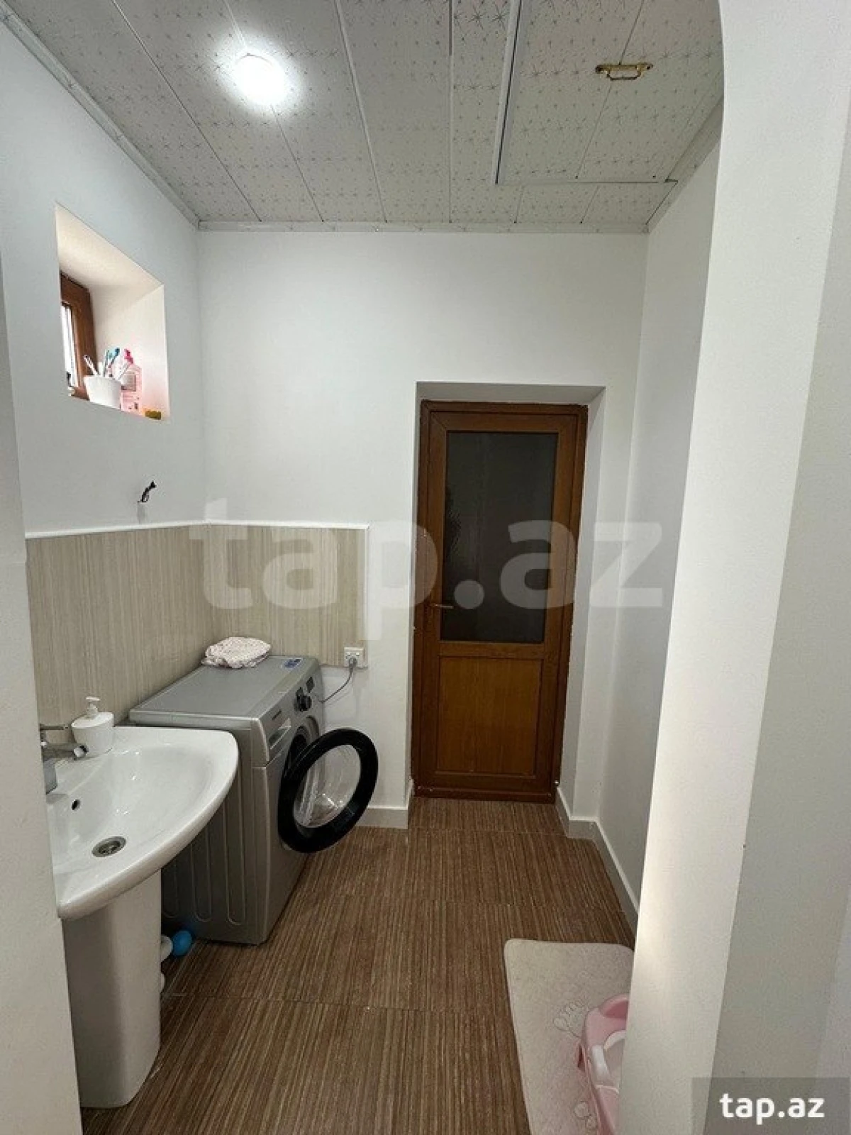 Satılır 4 otaqlı həyət evi