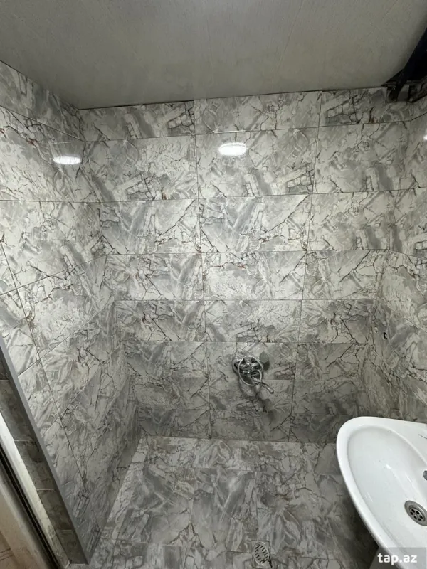 Satılır 1 otaqlı mənzil 30 m²