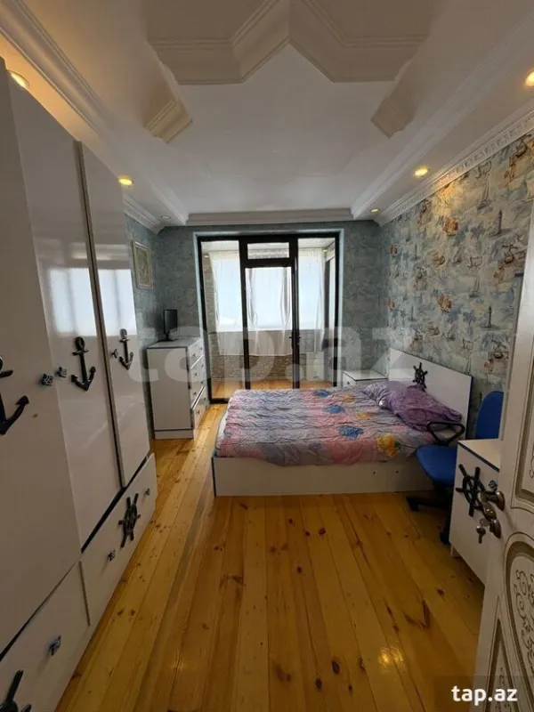 Kirayə verilir 5 otaqlı mənzil 110 m²