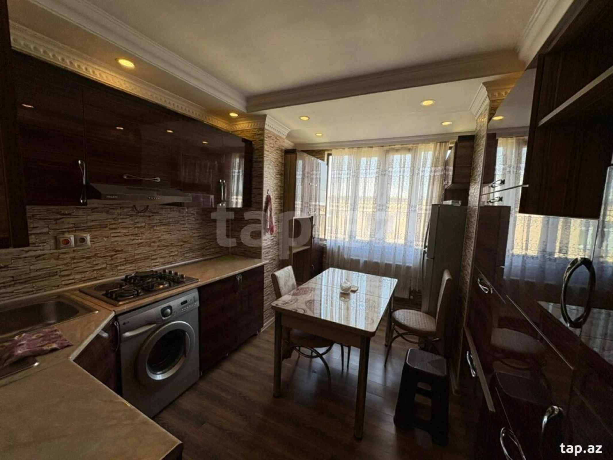 Kirayə verilir 5 otaqlı mənzil 110 m²