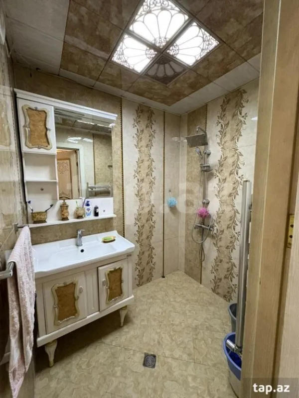 Kirayə verilir 5 otaqlı mənzil 110 m²