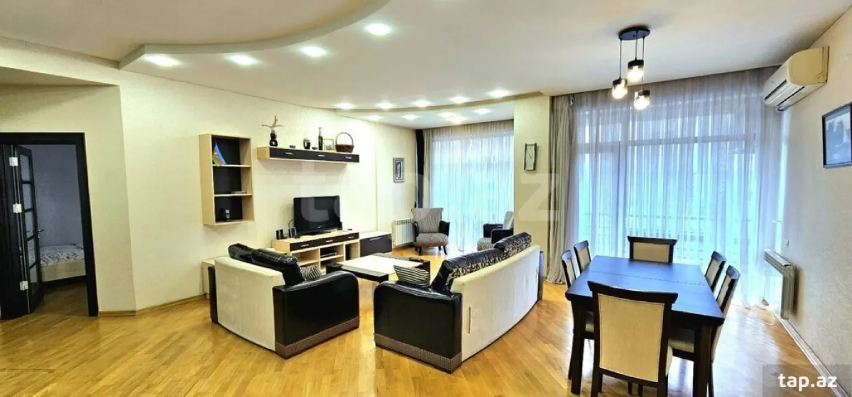 Kirayə verilir 3 otaqlı yeni tikili 148 m²
