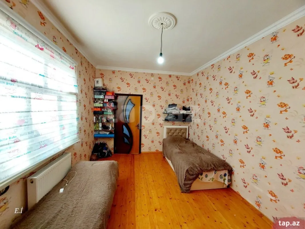 Satılır 4 otaqlı həyət evi