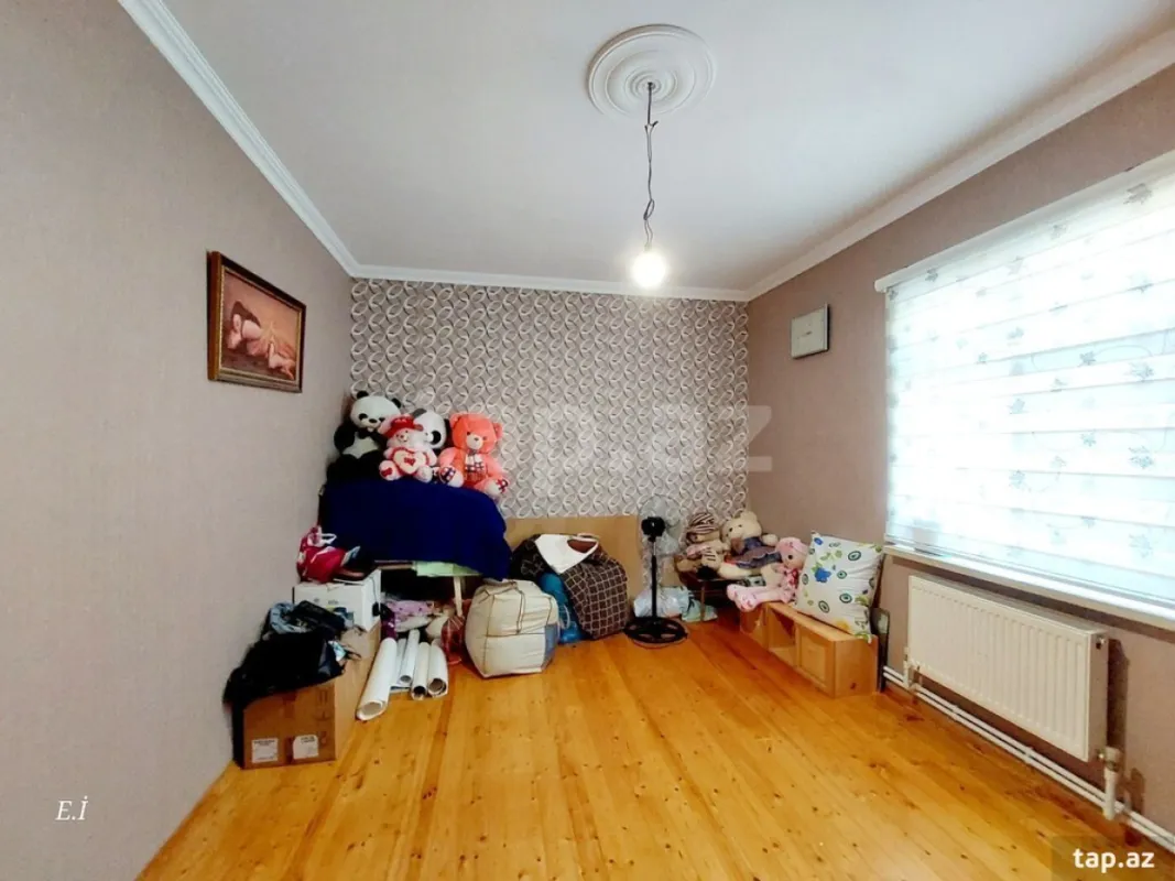 Satılır 4 otaqlı həyət evi