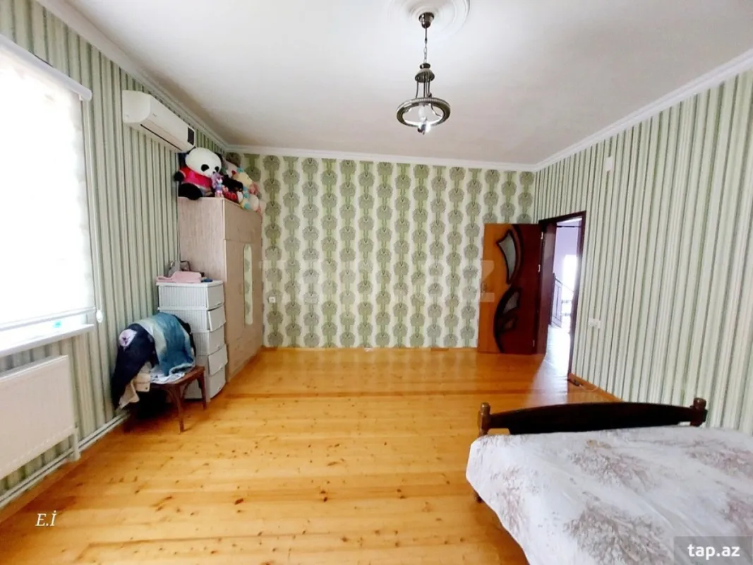 Satılır 4 otaqlı həyət evi