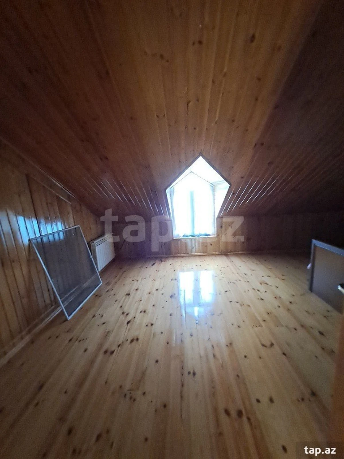 Satılır 6 otaqlı həyət evi