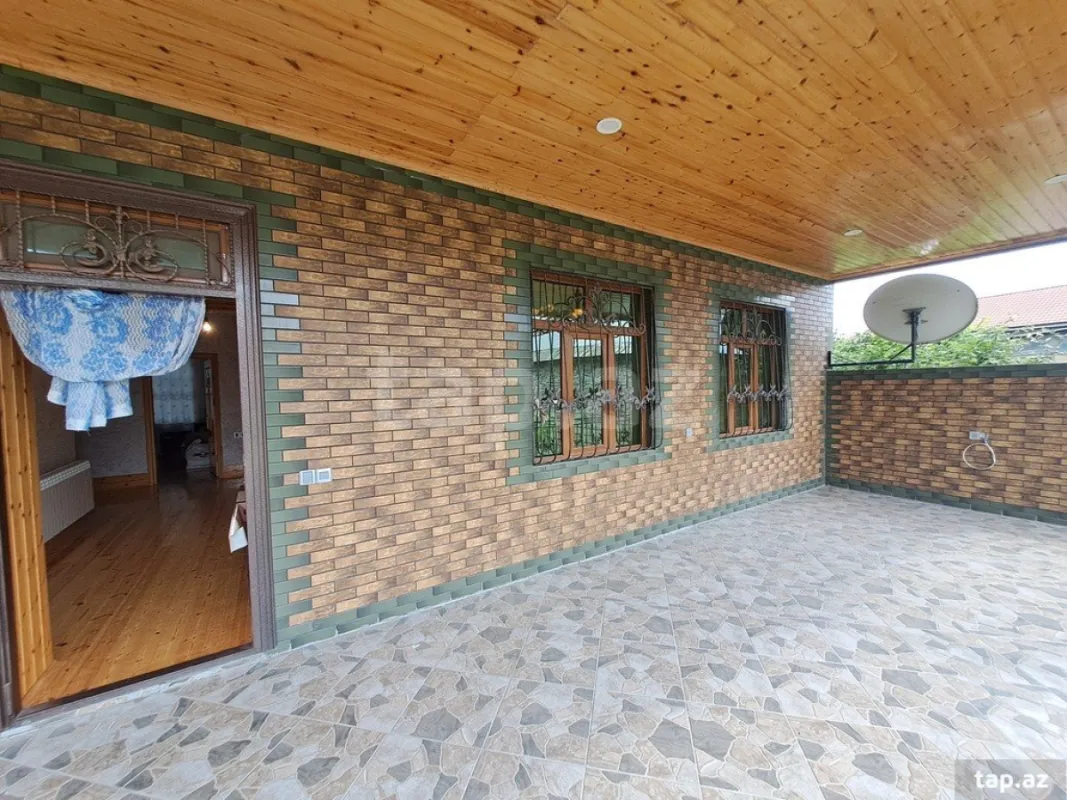 Satılır 6 otaqlı həyət evi