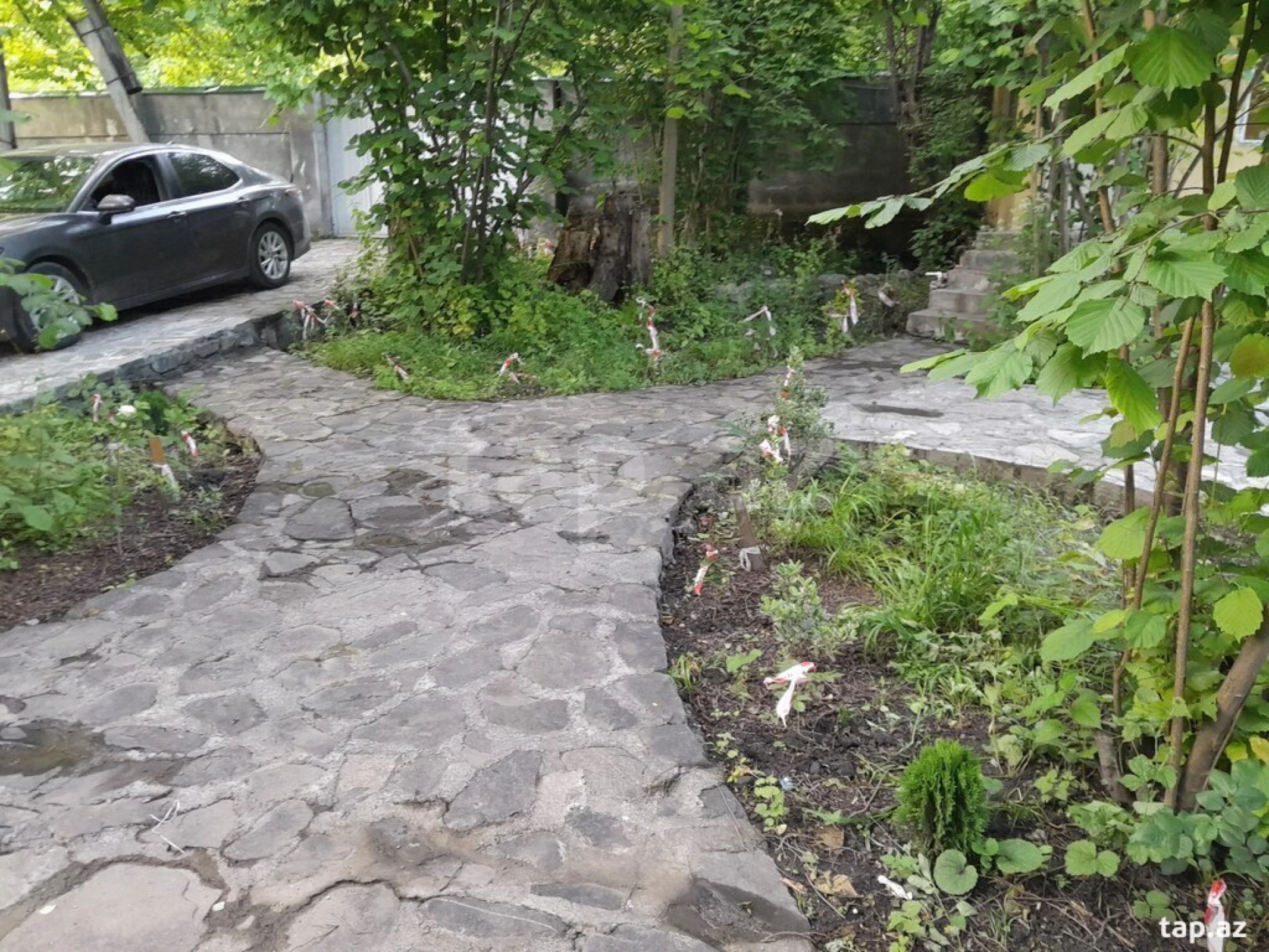 Kirayə verilir 4 otaqlı həyət evi