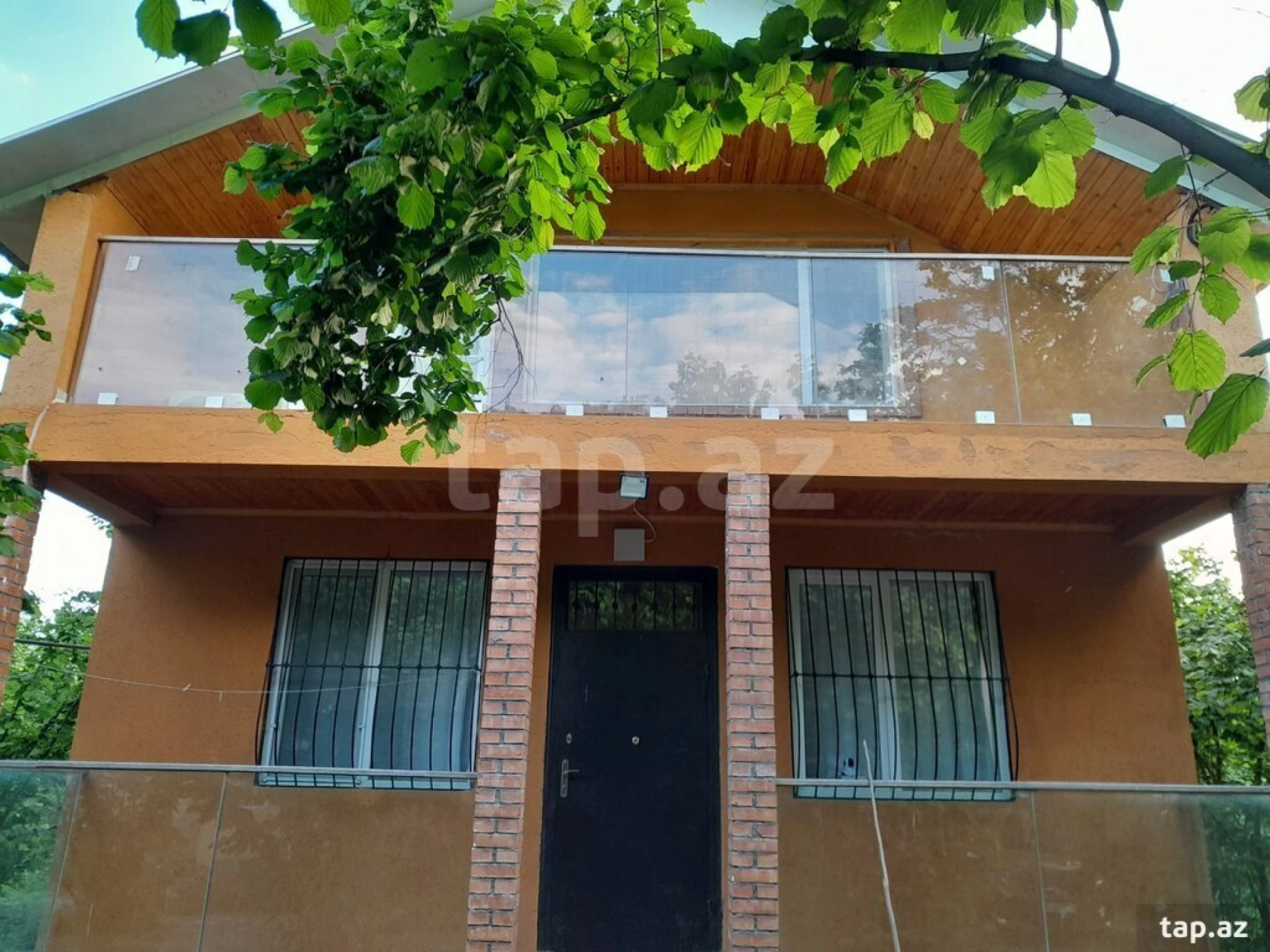 Kirayə verilir 4 otaqlı həyət evi