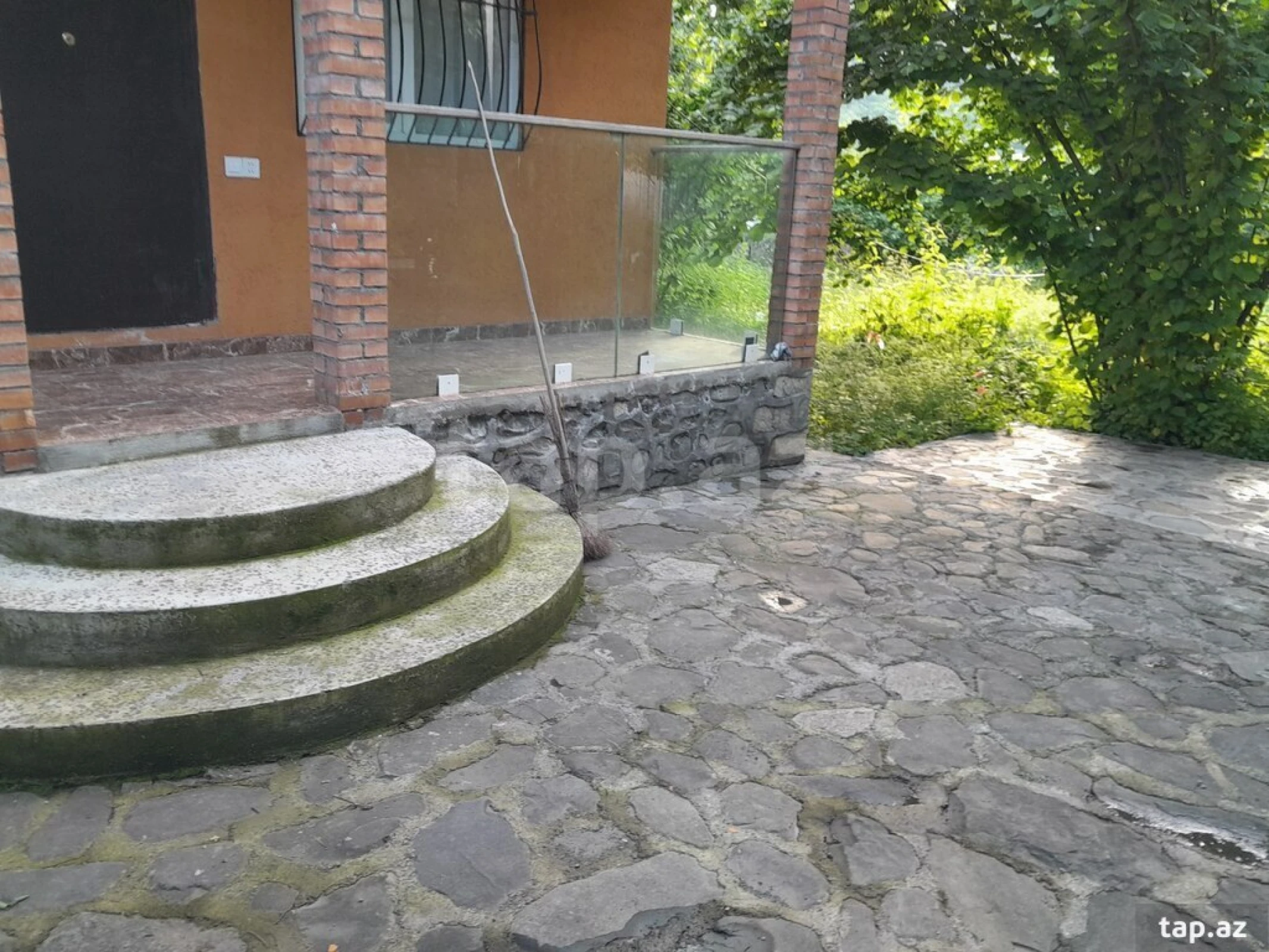 Kirayə verilir 4 otaqlı həyət evi