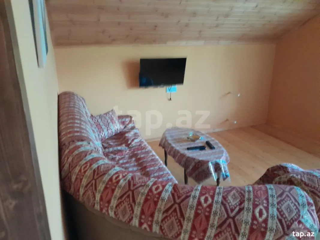 Kirayə verilir 4 otaqlı həyət evi