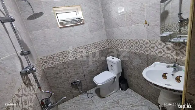 Kirayə verilir 5 otaqlı həyət evi