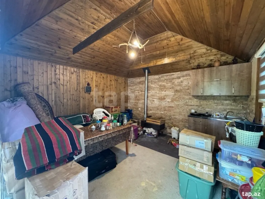 Satılır 4 otaqlı həyət evi