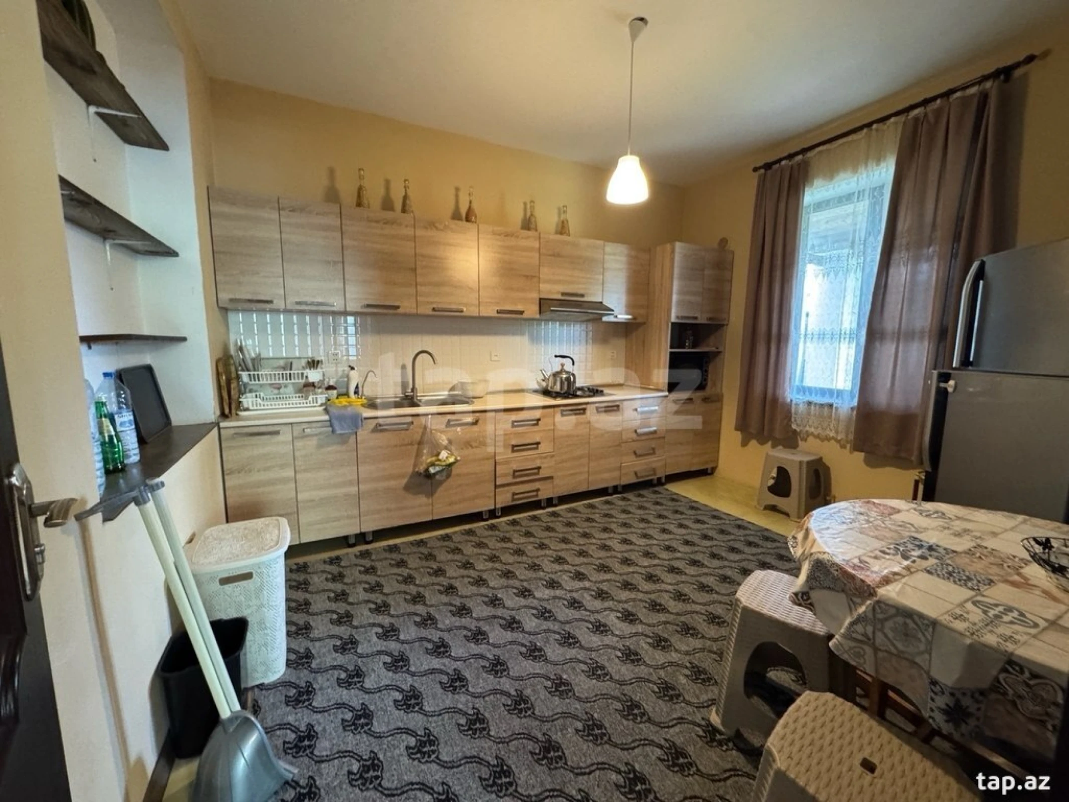 Satılır 4 otaqlı həyət evi