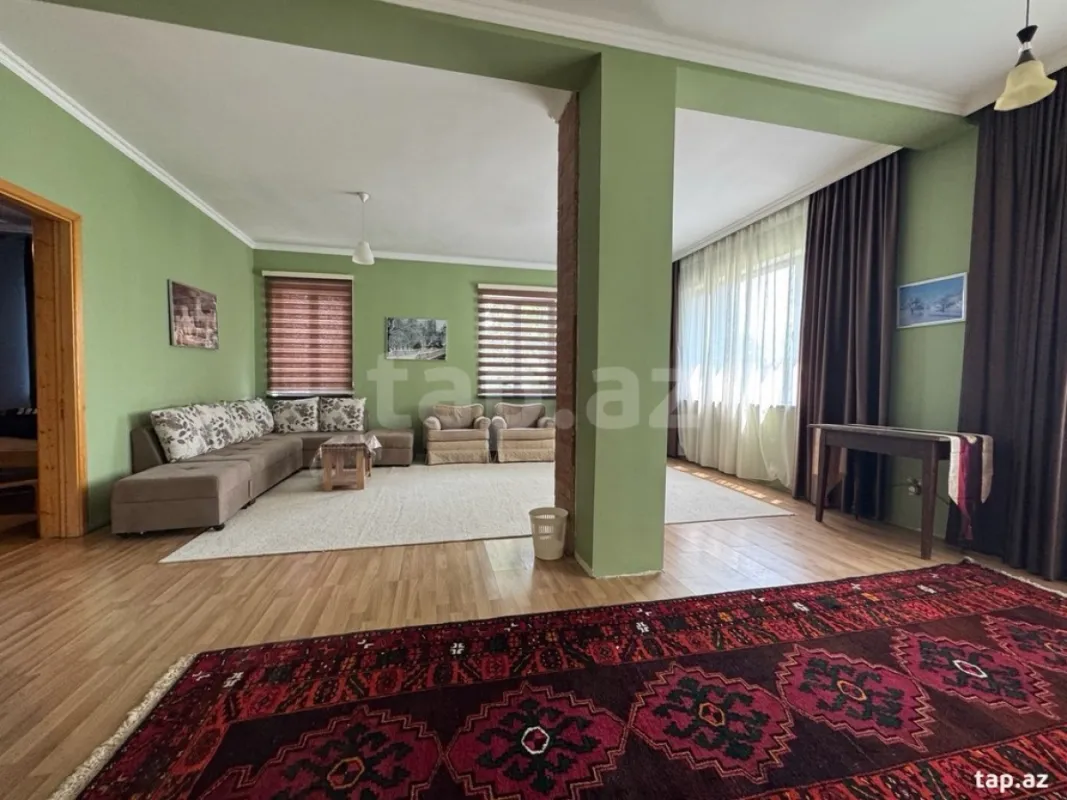 Satılır 4 otaqlı həyət evi