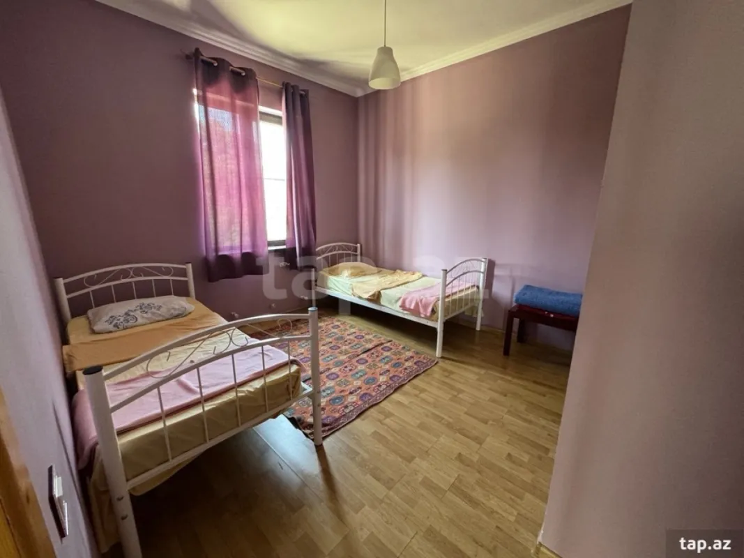 Satılır 4 otaqlı həyət evi