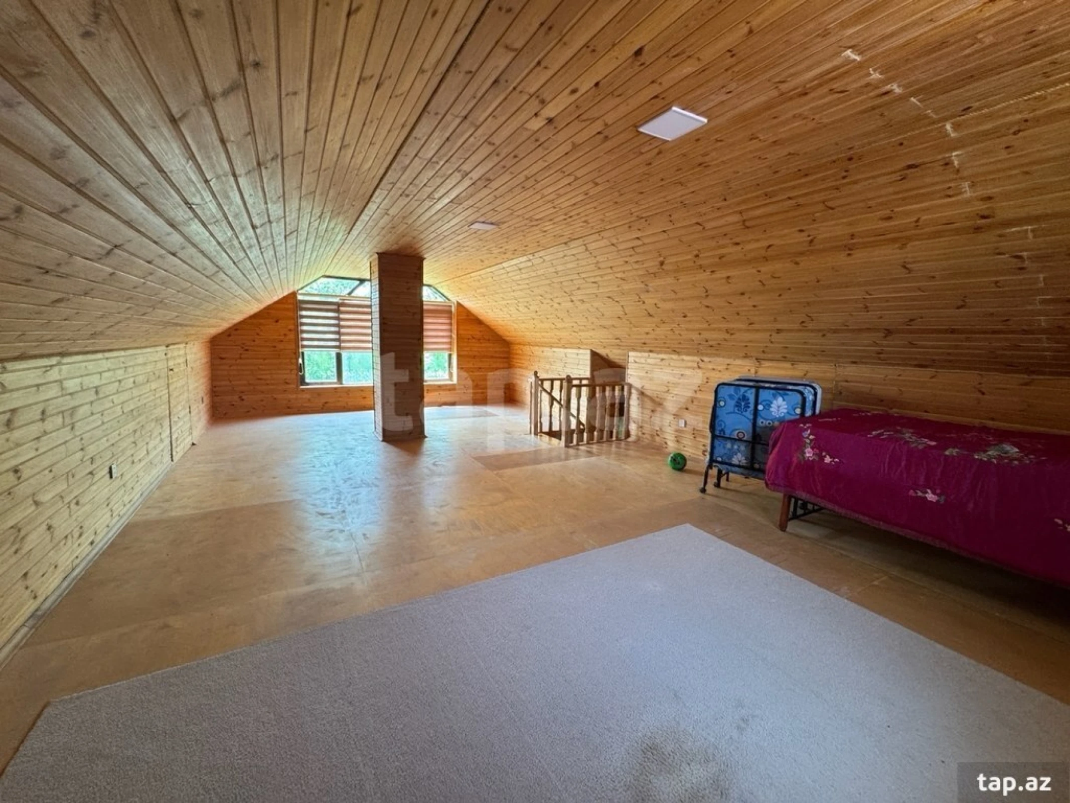 Satılır 4 otaqlı həyət evi