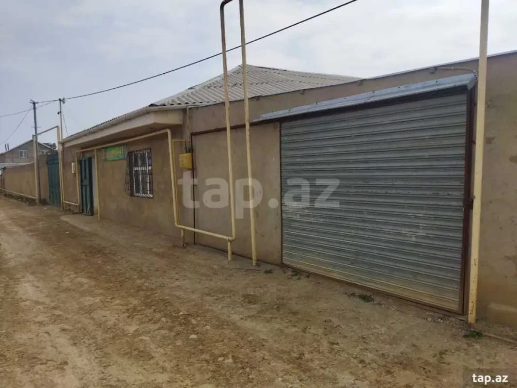 Satılır 4 otaqlı həyət evi 70 m²