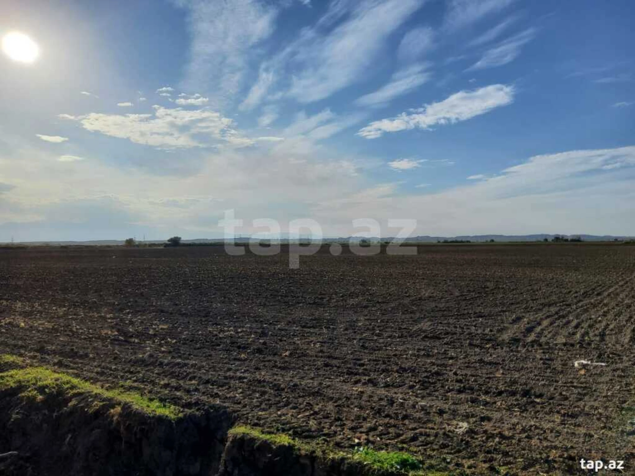 Satılır torpaq sahəsi