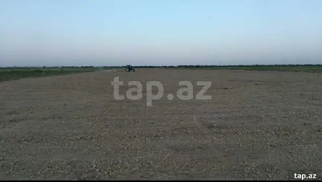 Satılır torpaq sahəsi — Bakı