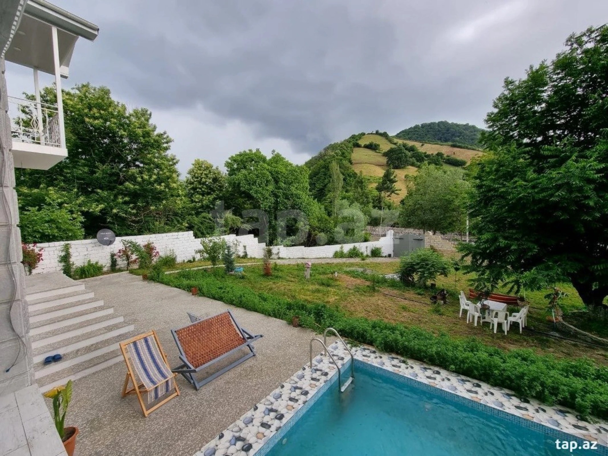 Kirayə verilir 5 otaqlı həyət evi 188 m²