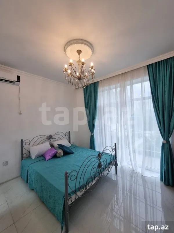 Kirayə verilir 5 otaqlı həyət evi 188 m²