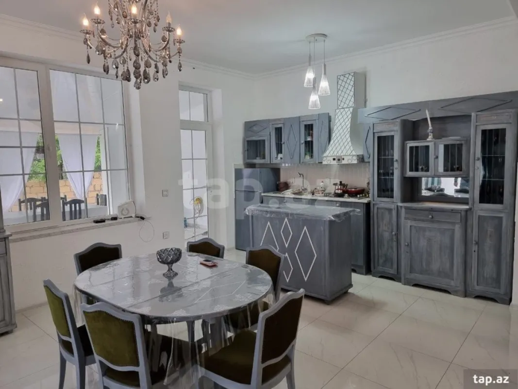 Kirayə verilir 5 otaqlı həyət evi 188 m²