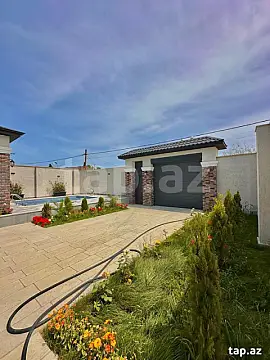 Satılır 4 otaqlı həyət evi